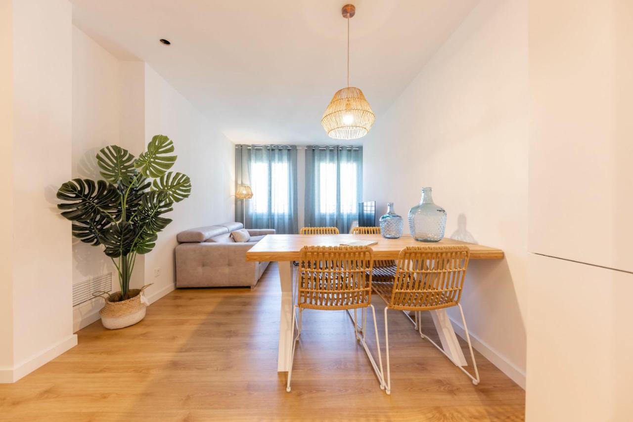 Bravissimo Tarla, 2-Bedroom Apartment Girona Luaran gambar