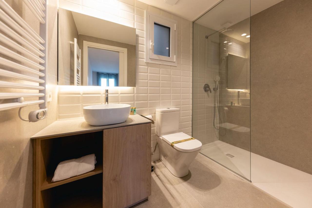 Bravissimo Tarla, 2-Bedroom Apartment Girona Luaran gambar